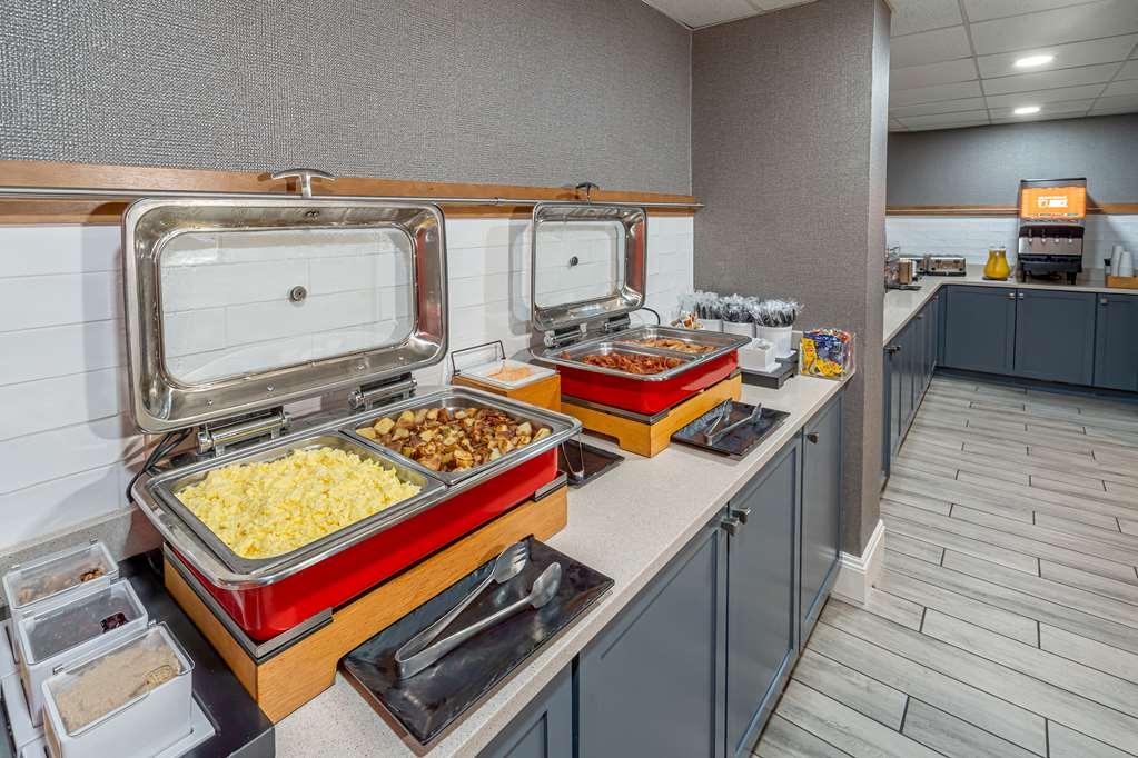 Hampton Inn & Suites Nashville-Vanderbilt-Elliston Place Restaurant photo