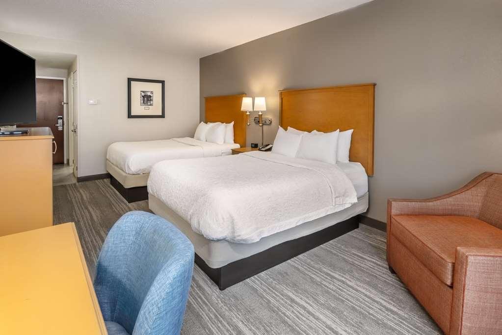 Hampton Inn & Suites Nashville-Vanderbilt-Elliston Place Room photo